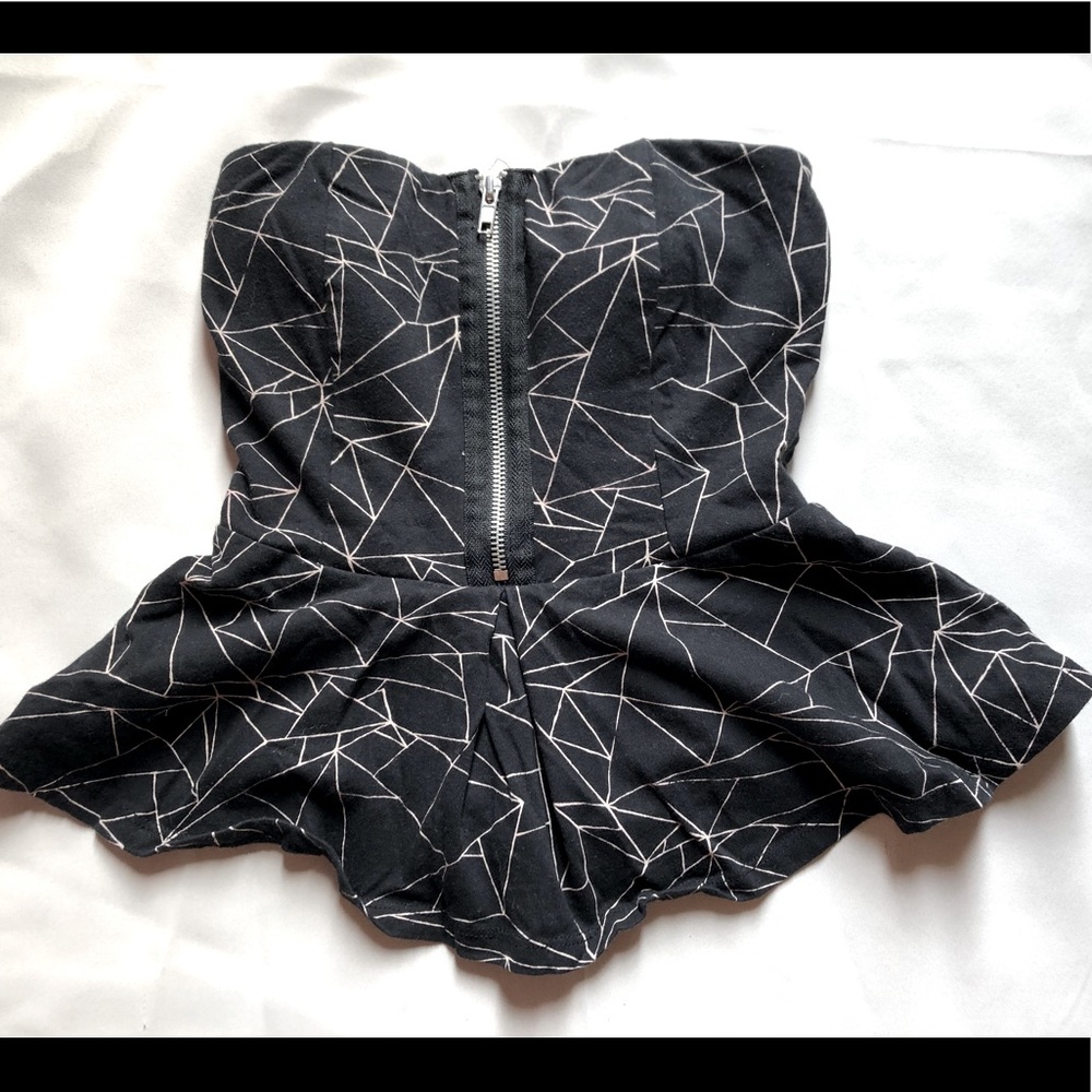 Forever 21 Geometric Top